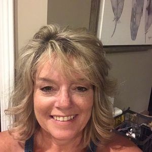 Meet your Posher, Ellen